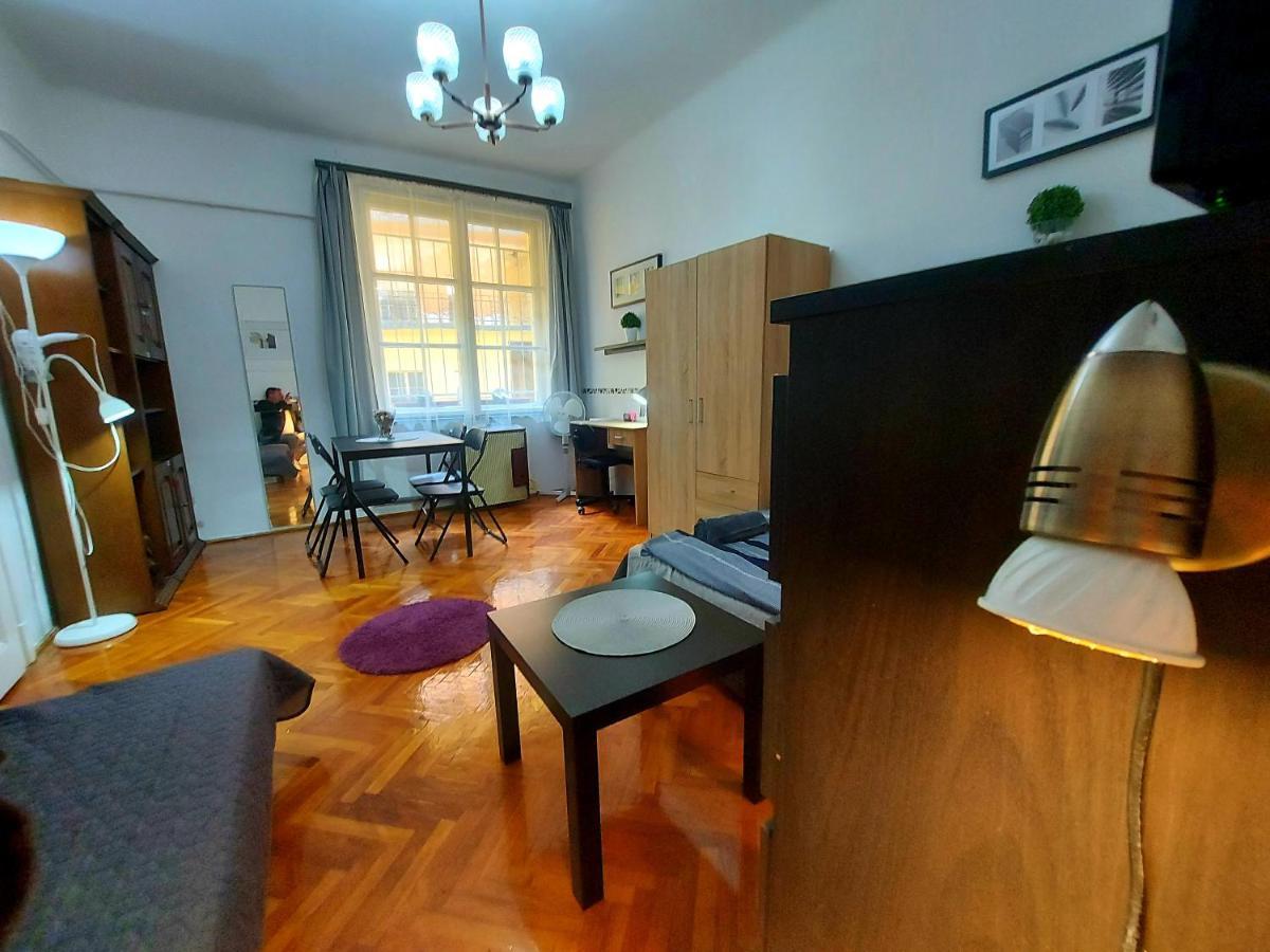 Gecko Centrum Studio Apartman Budapest Esterno foto